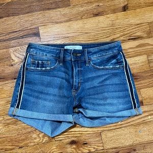 Abercrombie+Fitch navy blue+ white striped shorts